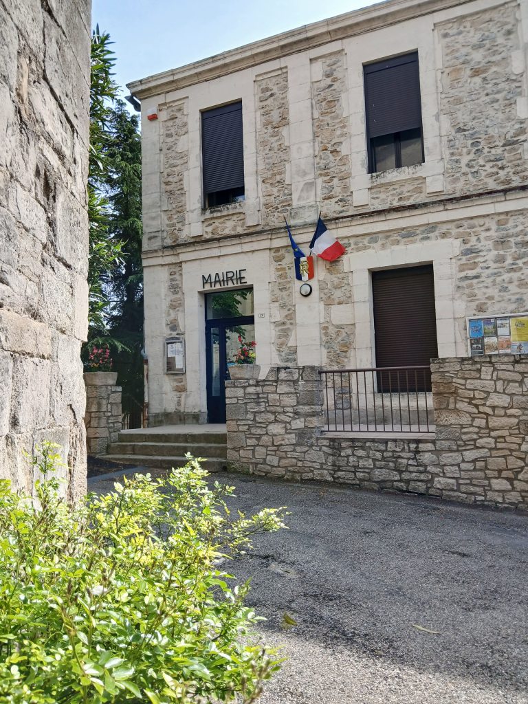 Photo village