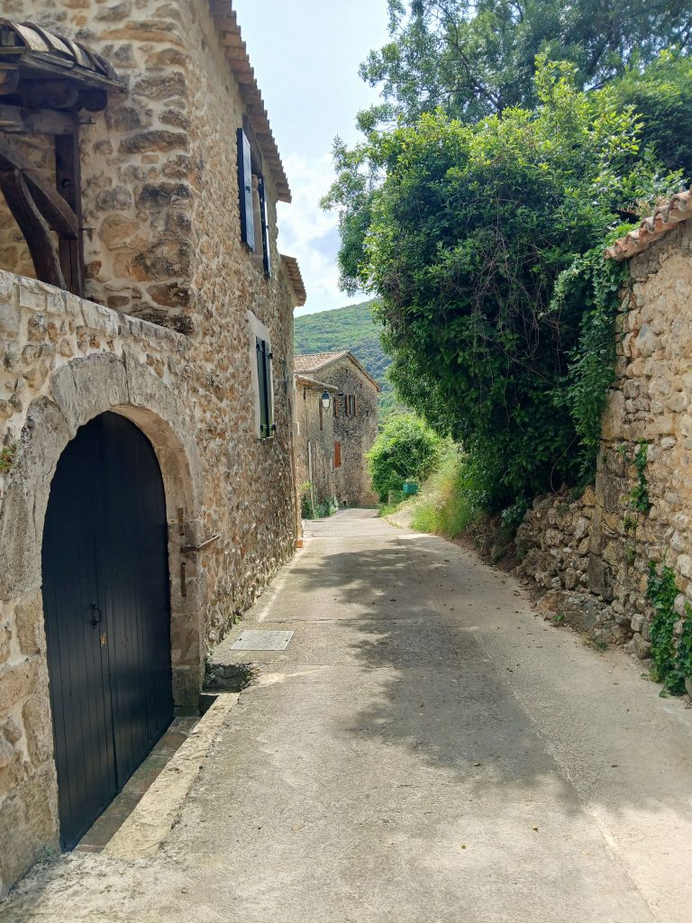 Photo village
